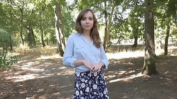 lovely 18 years old girl plays with sex toy during her first porn casting
